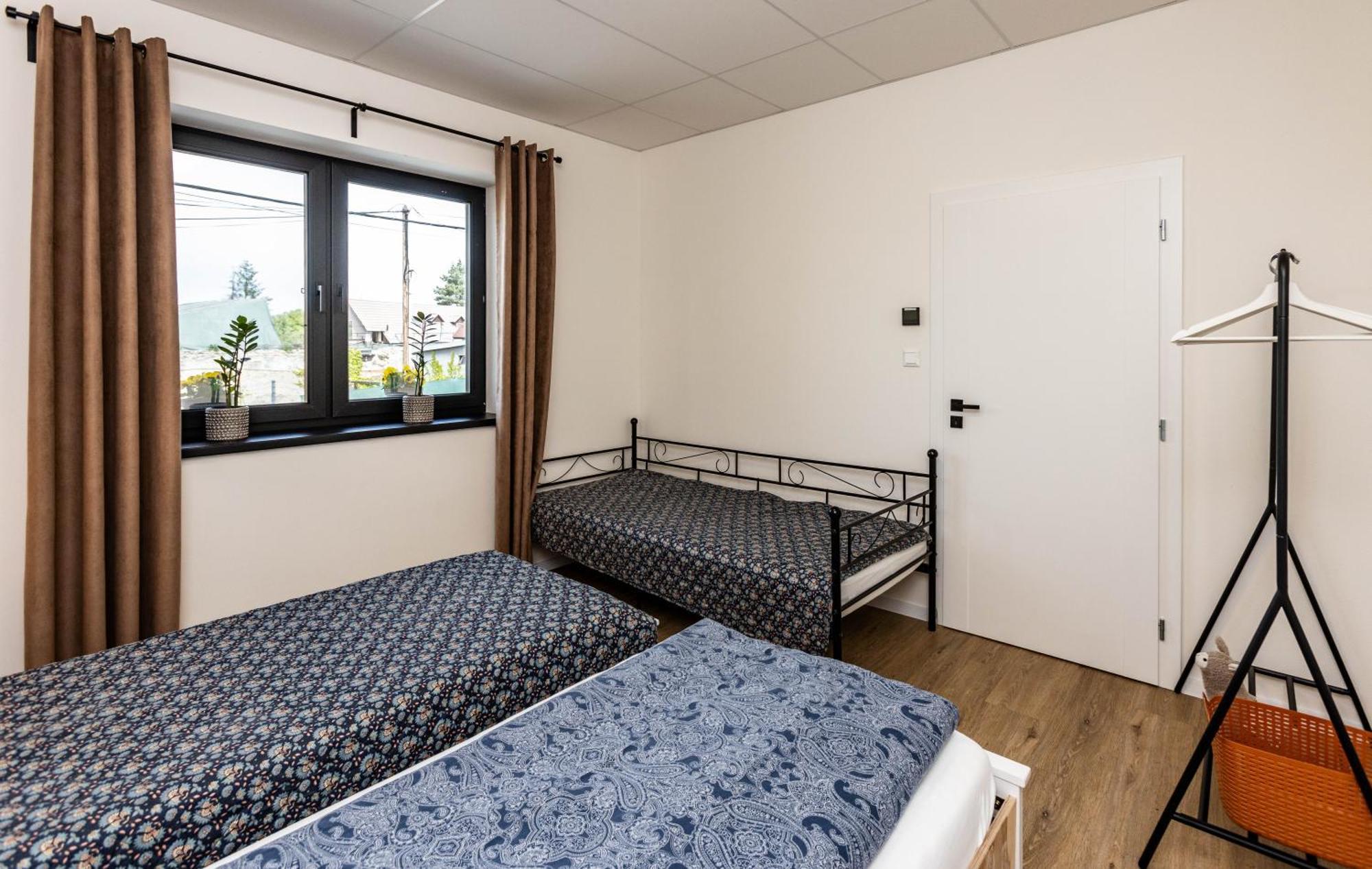 Sunny Apartment With Free Parking Zvolen Buitenkant foto